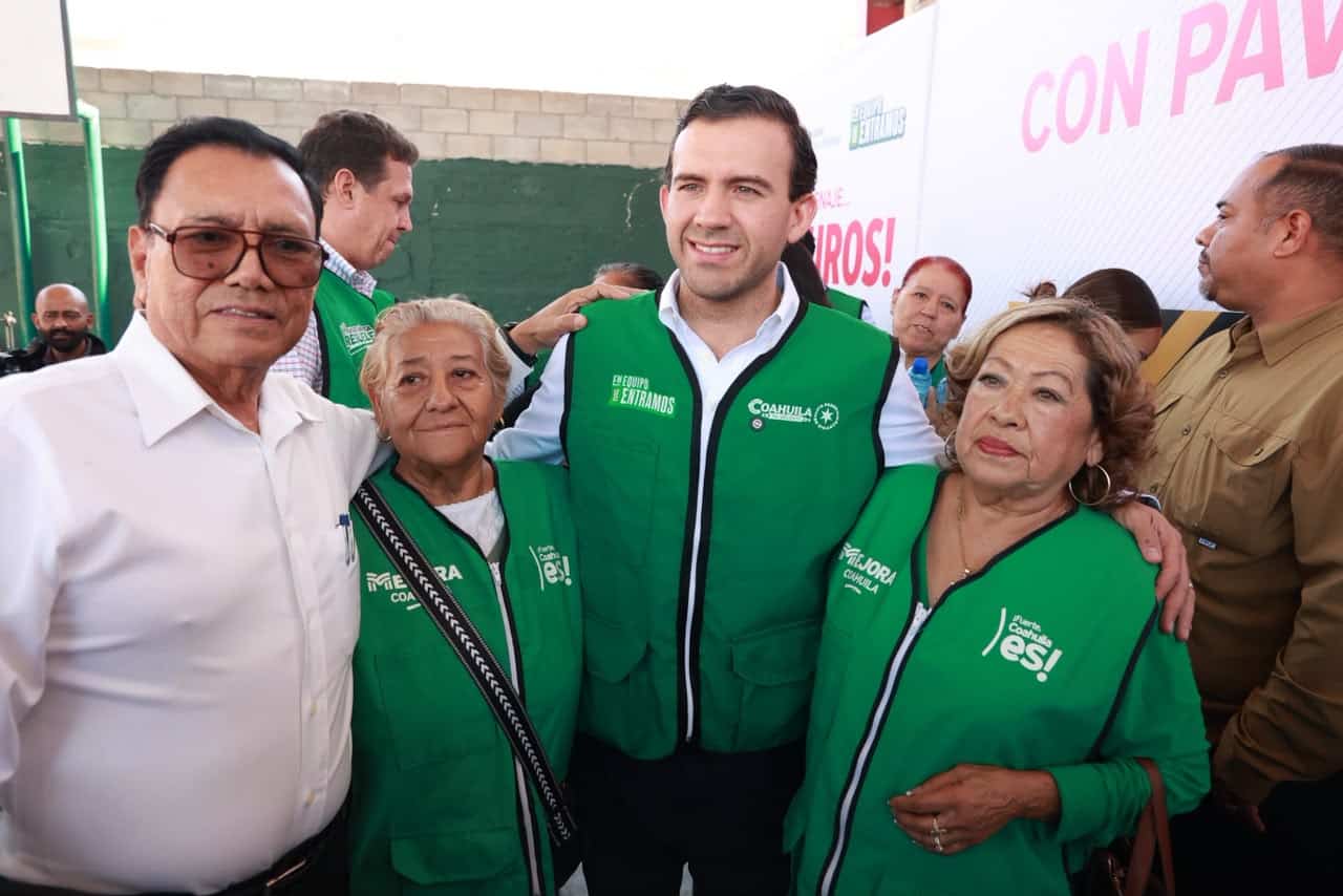 Gabriel Elizondo presenta 32 iniciativas en Torre&oacute;n: Obras y propuestas