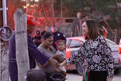 Sari Pérez arranca obra de electrificación y alumbrado en la colonia Diana Laura