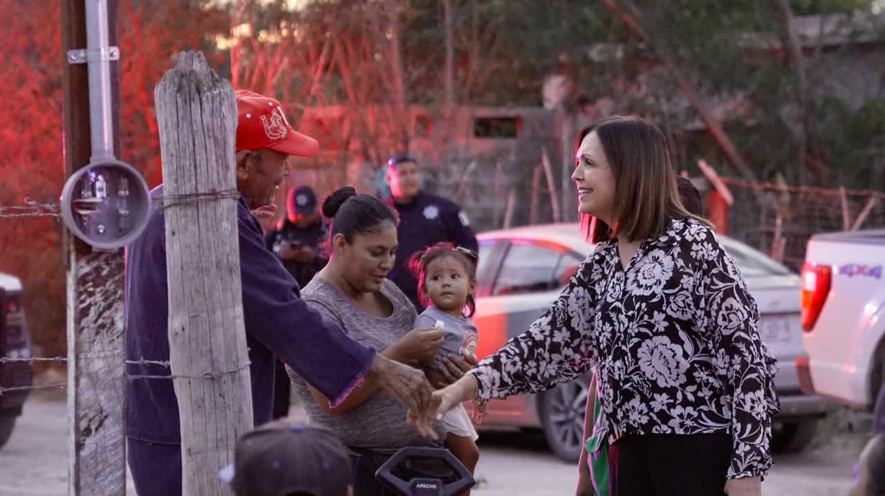 Sari P&eacute;rez arranca obra de electrificaci&oacute;n y alumbrado en la colonia Diana Laura