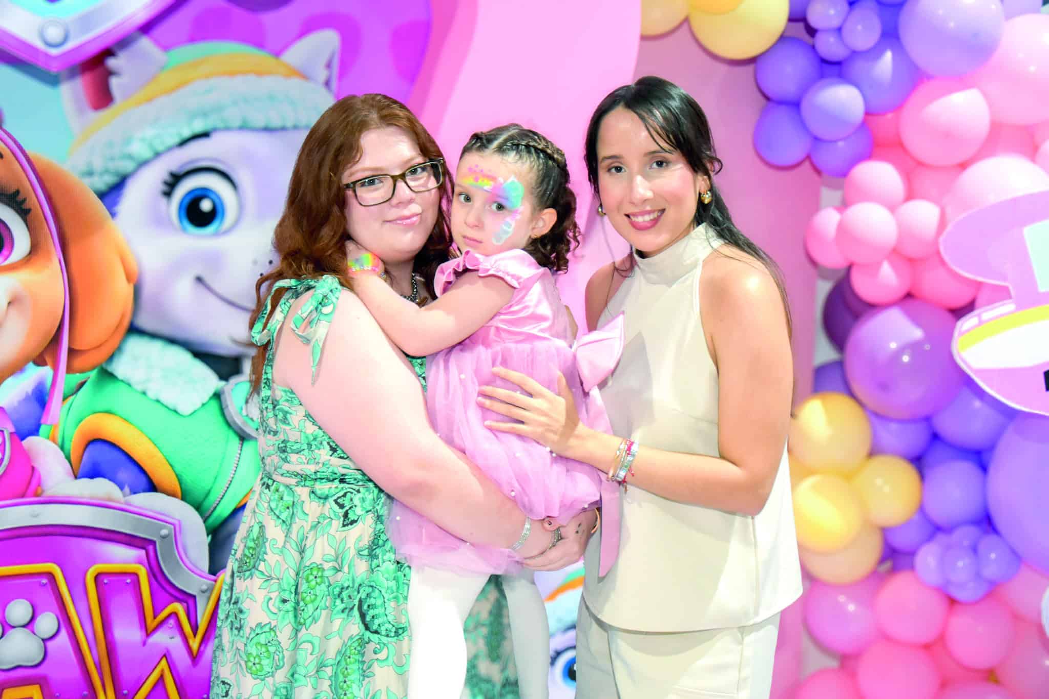 Fiesta de cumplea&ntilde;os de Maryel Saldivar re&uacute;ne a familiares y amigos
