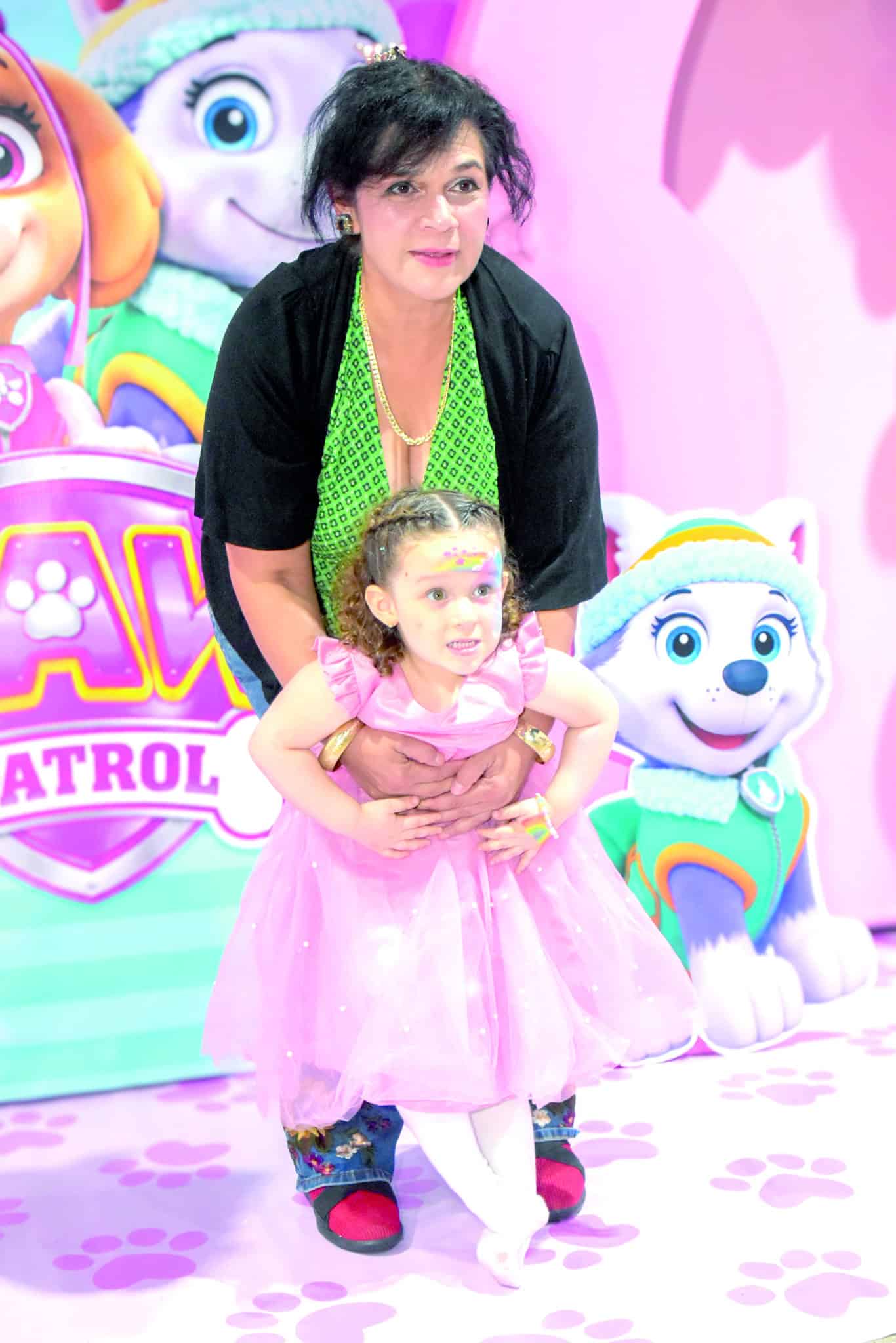 Fiesta de cumplea&ntilde;os de Maryel Saldivar re&uacute;ne a familiares y amigos