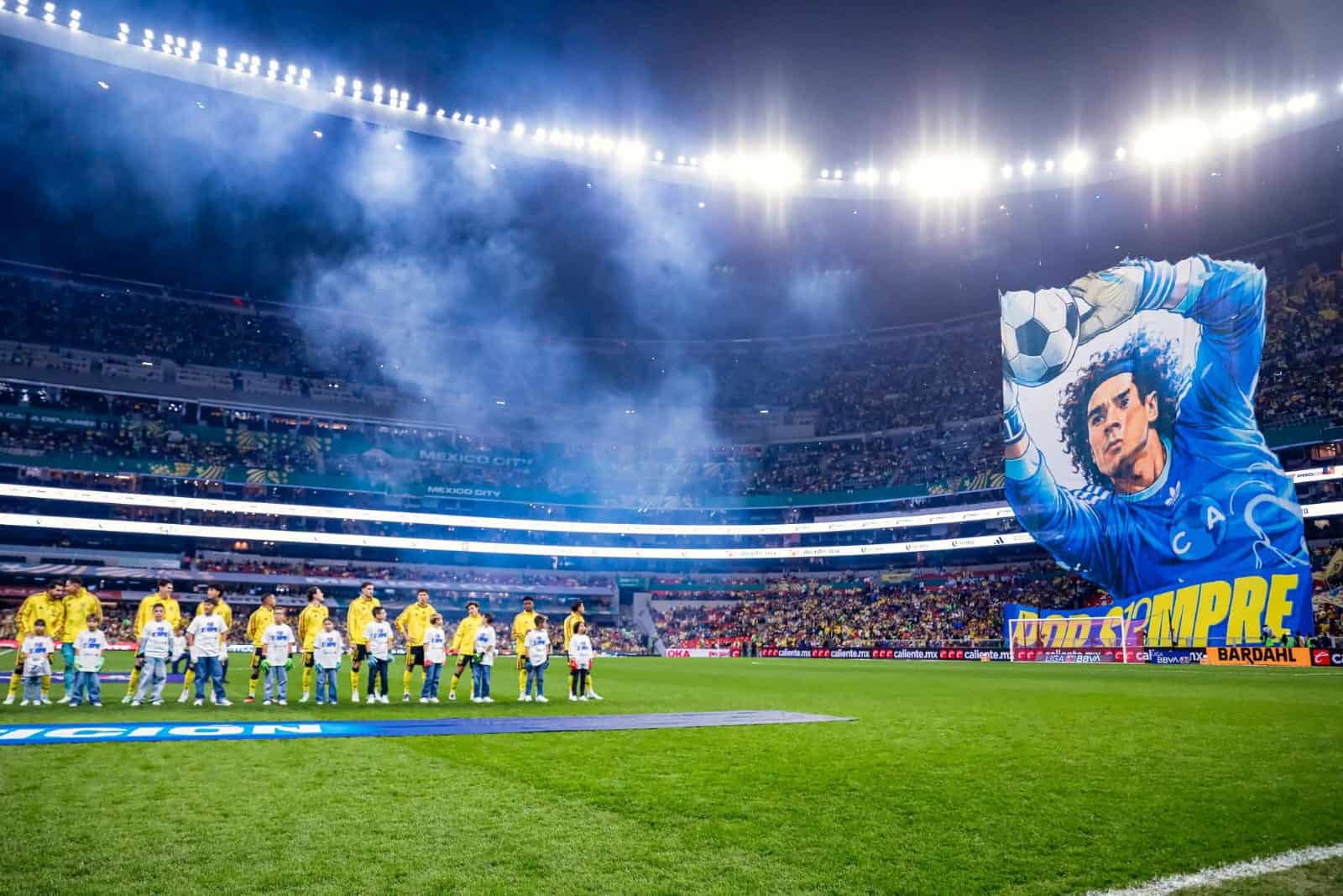 América rinde emotivo homenaje a Memo Ochoa en el Estadio Banorte
