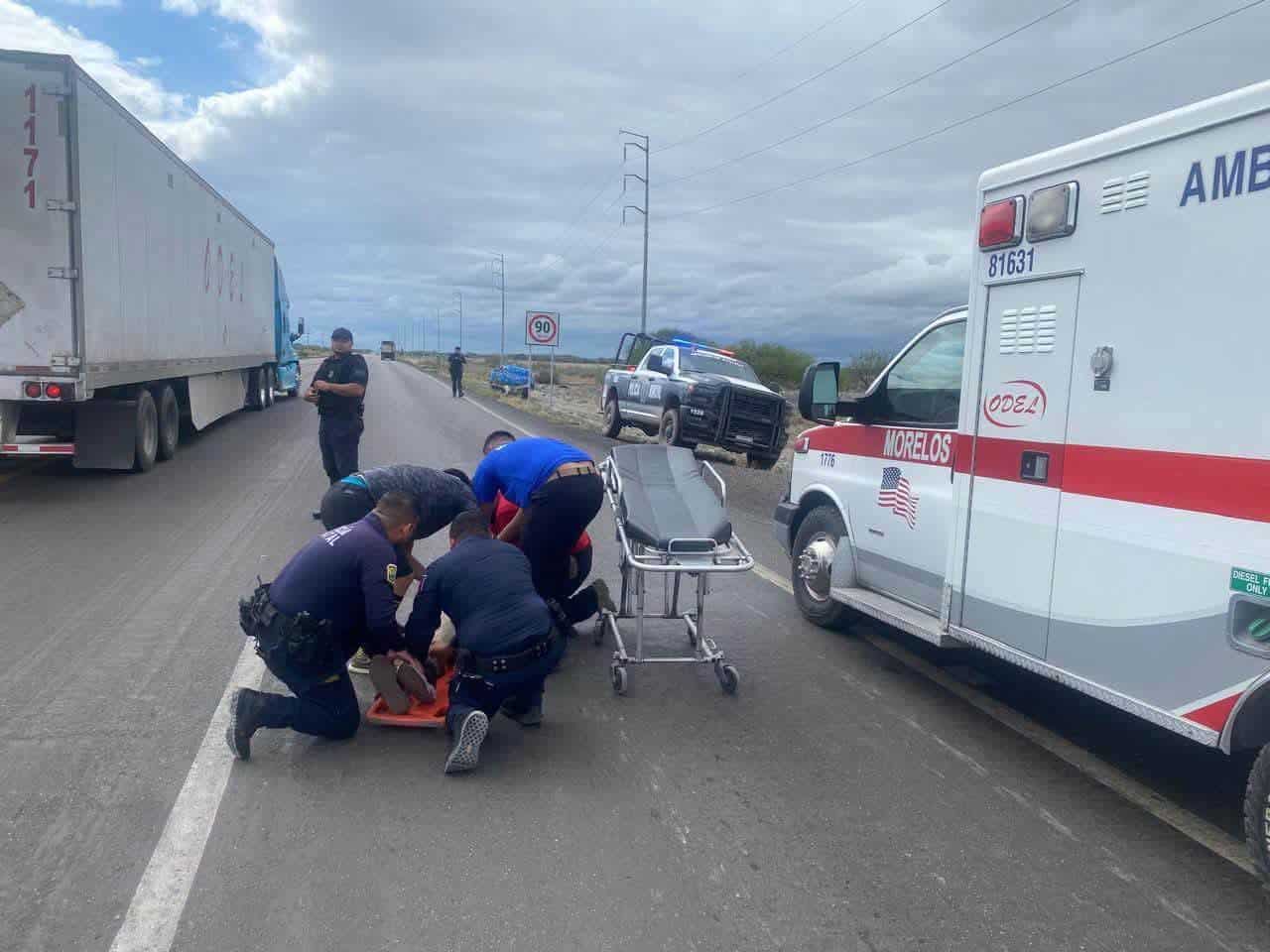 Motociclista sufre fractura de mandíbula tras chocar contra camioneta en Morelos