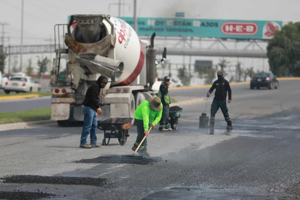 Avanzan rehabilitaci&oacute;n de pavimento y bacheo