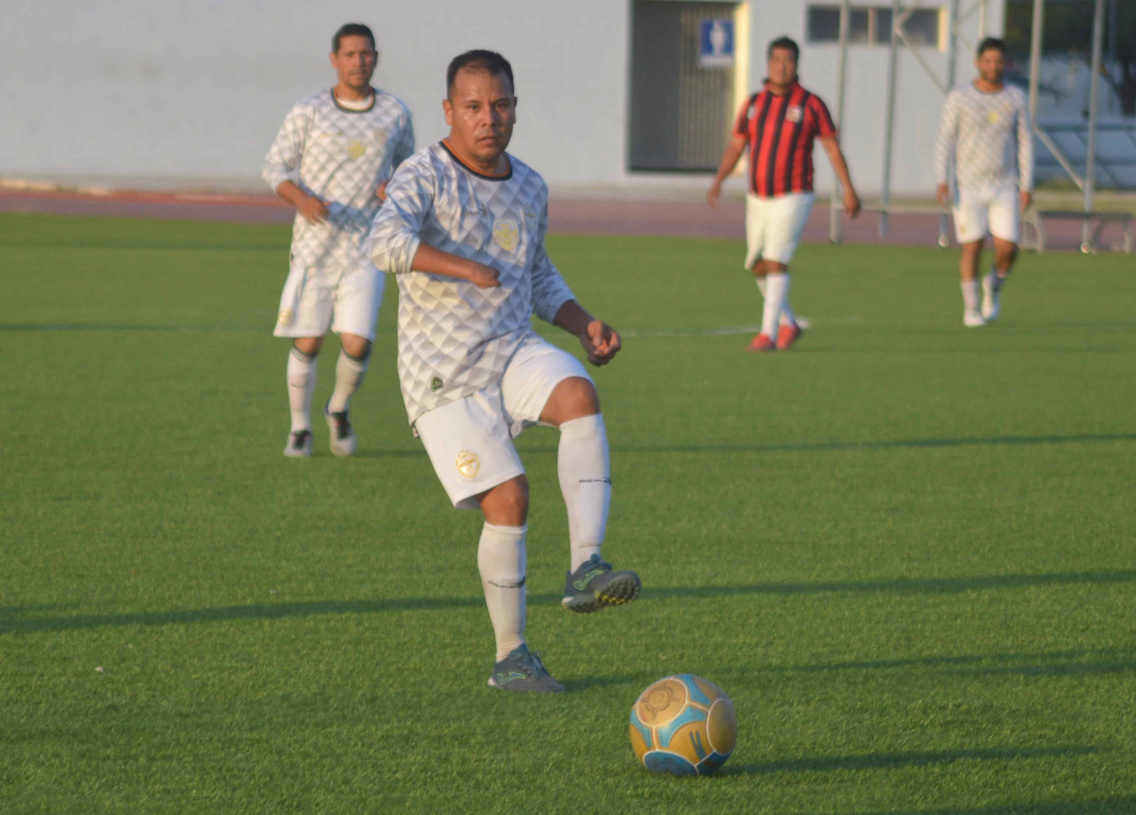 Deportivo RC golea 5-1 a Chivas La Sierrita en la Liga Master-Oro-Platino