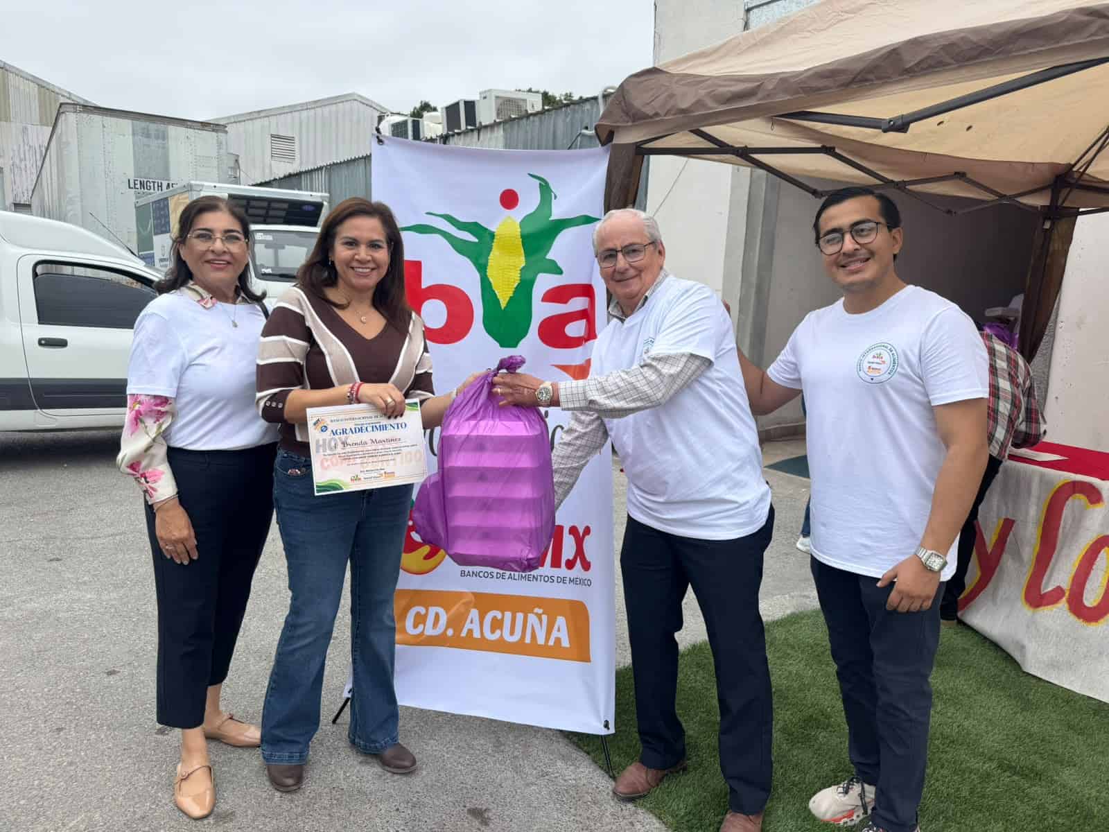 BIA reparte comida a quienes m&aacute;s necesitan