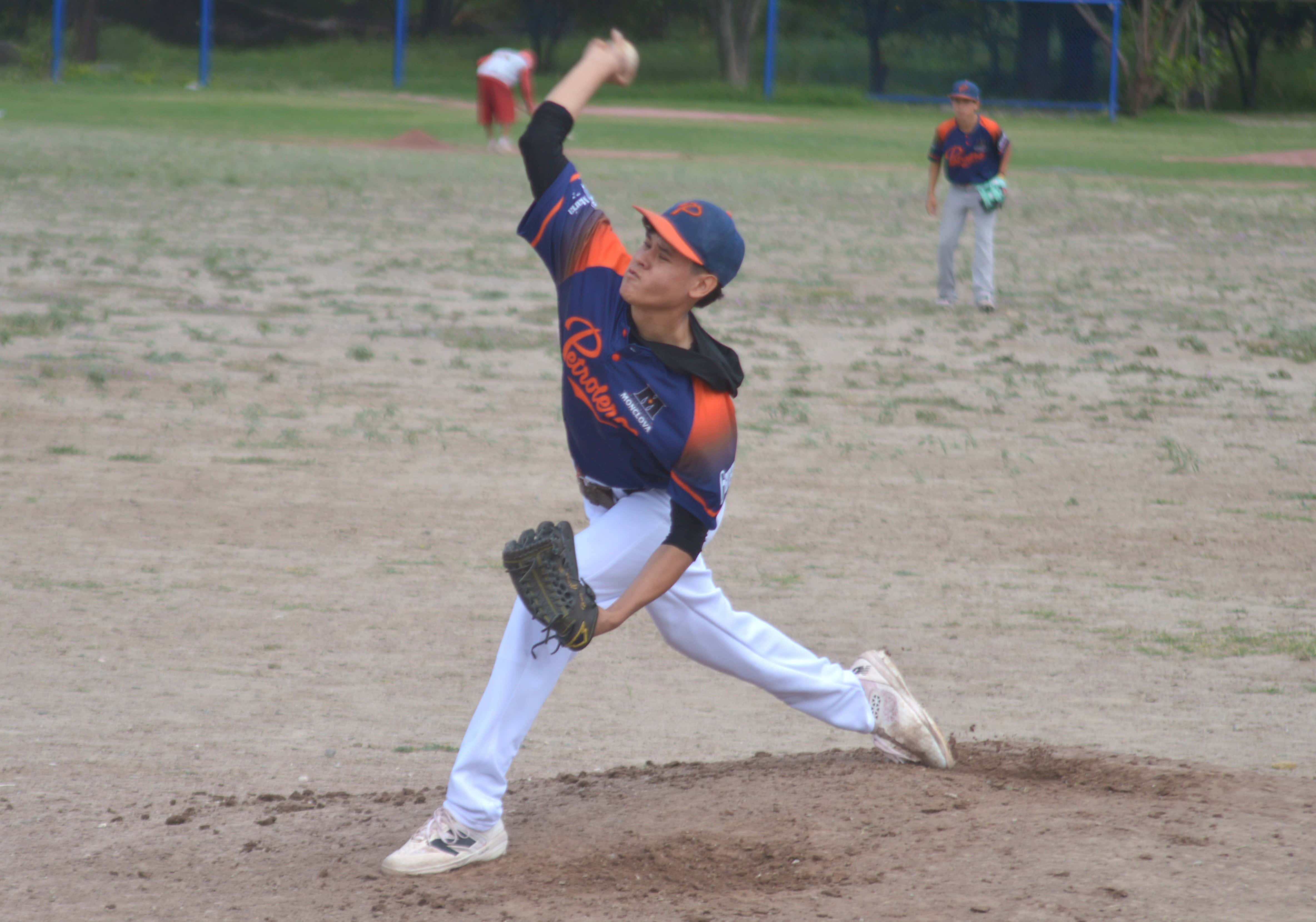 Petroleros vencen a Bravos 5-2 en la Liga Ribere&ntilde;a