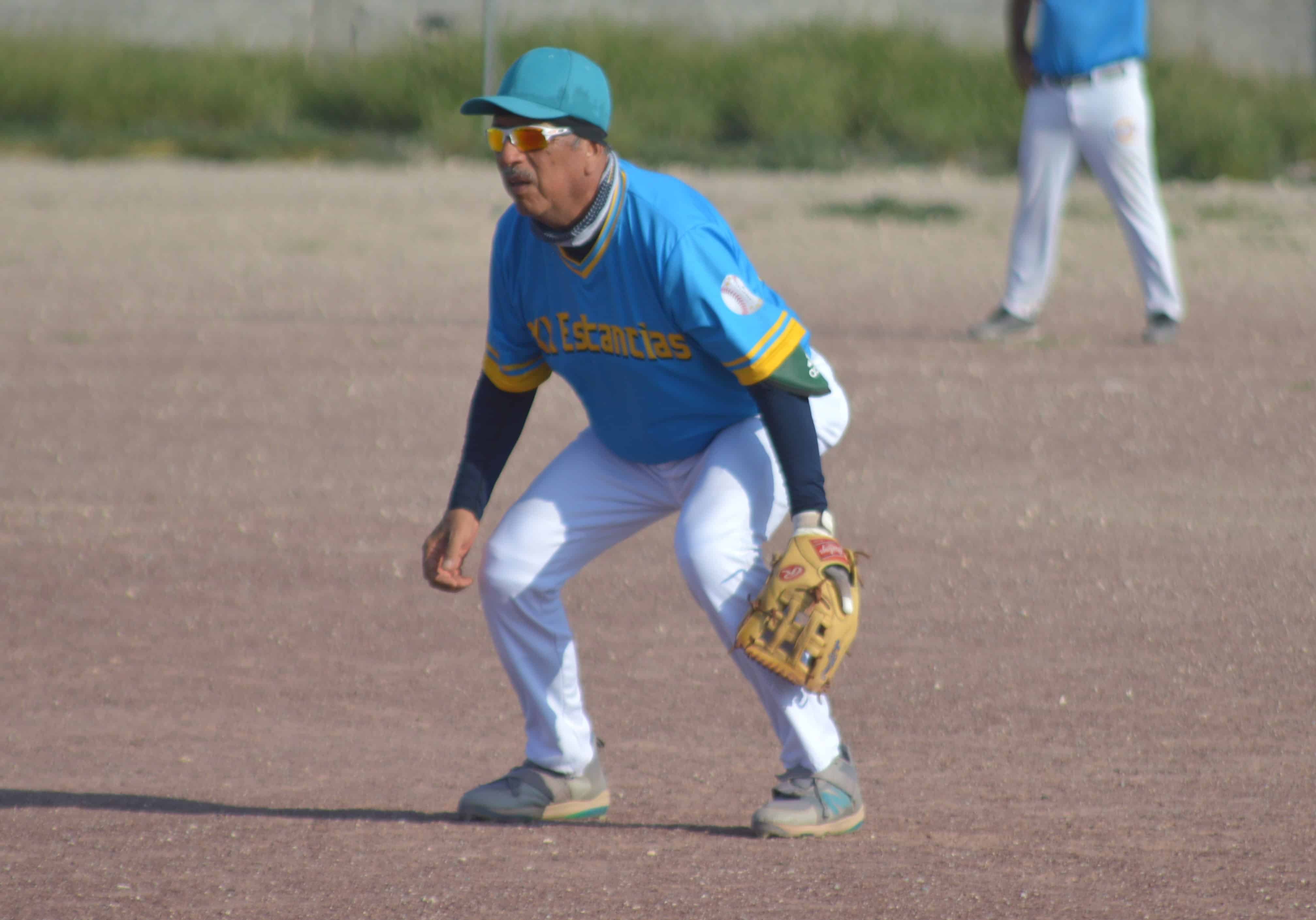 XX de Estancias vence a Lobos en emocionante partido de b&eacute;isbol