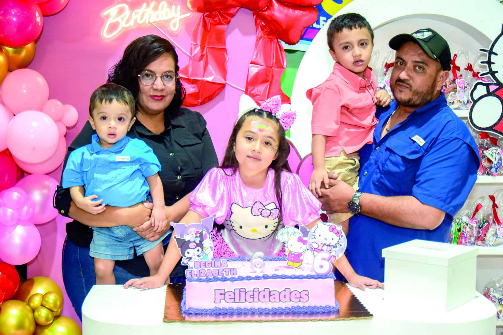 Familia festeja a Regina Mart&iacute;nez en su cumplea&ntilde;os n&uacute;mero seis