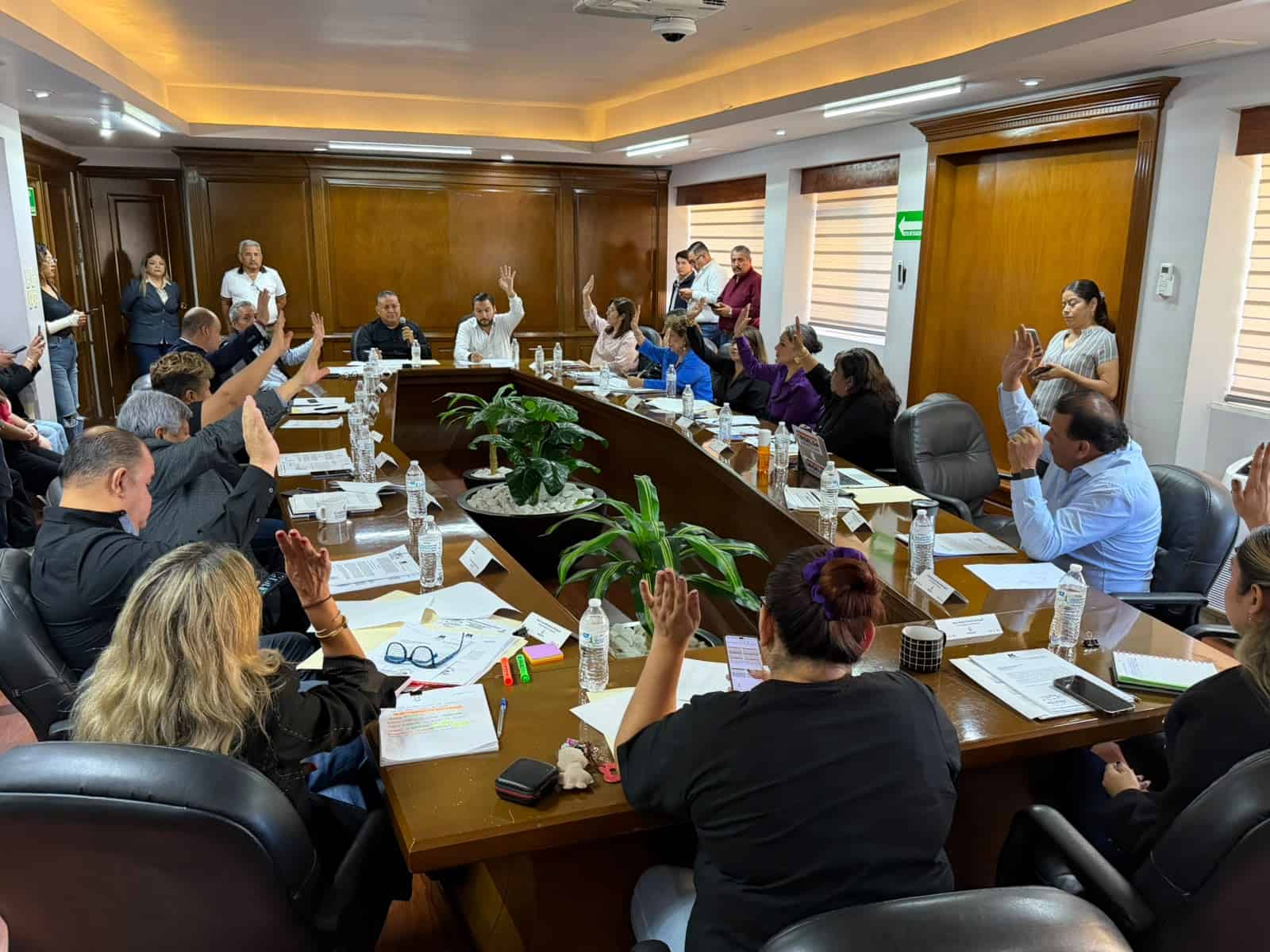 Cabildo de Monclova: Carlos Villarreal aborda finanzas y juventud en sesiones recientes Cabildo de Monclova: Carlos Villarreal aborda finanzas y juventud en sesiones recientes