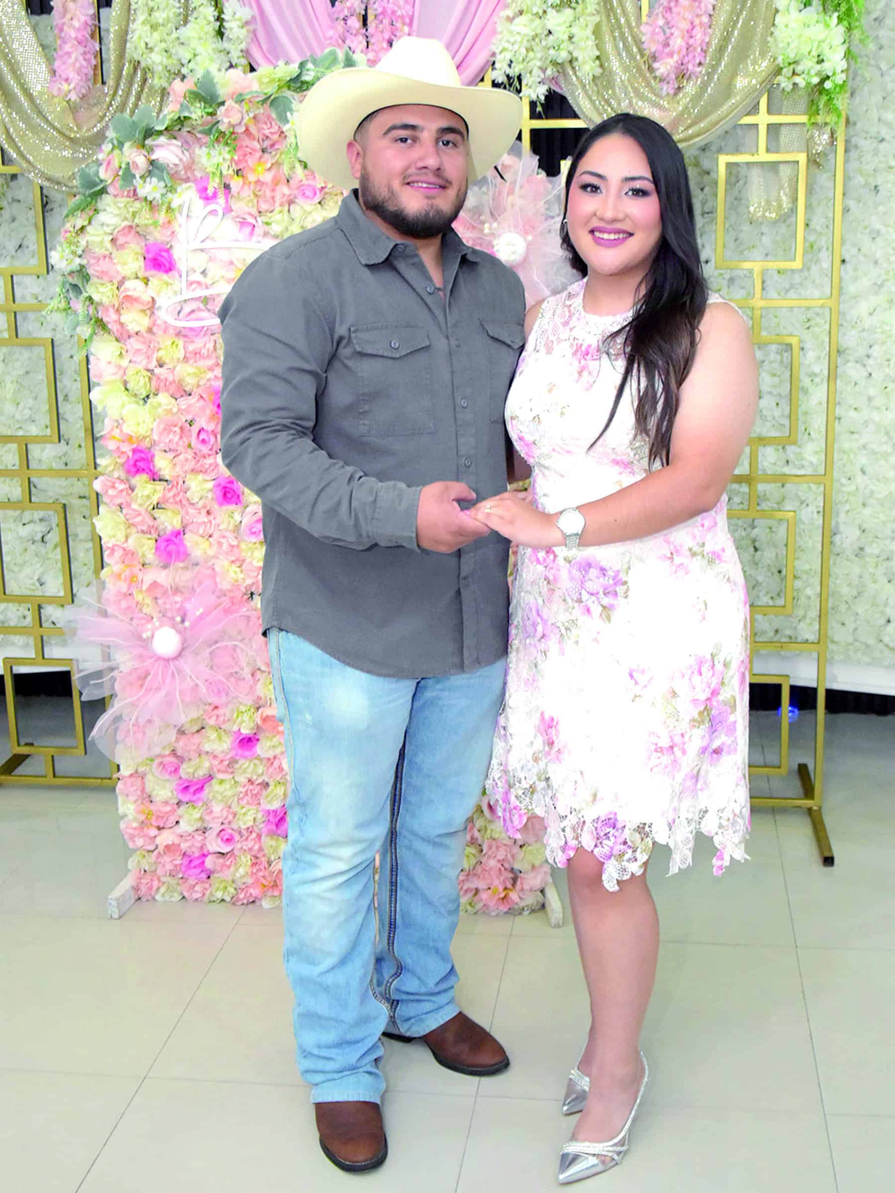 Heidi Cant&uacute; celebra su despedida de soltera rodeada de cari&ntilde;o