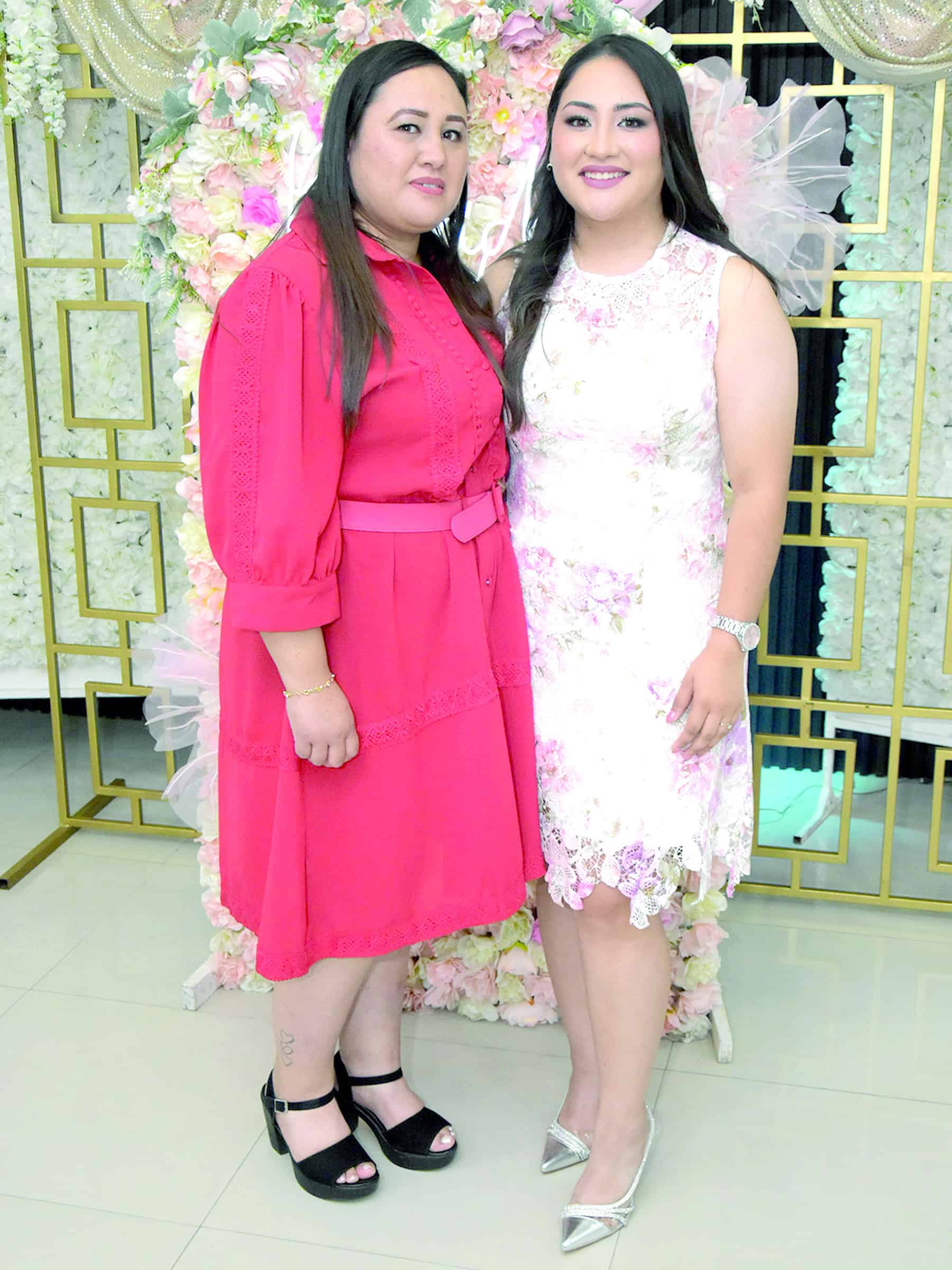 Heidi Cant&uacute; celebra su despedida de soltera rodeada de cari&ntilde;o